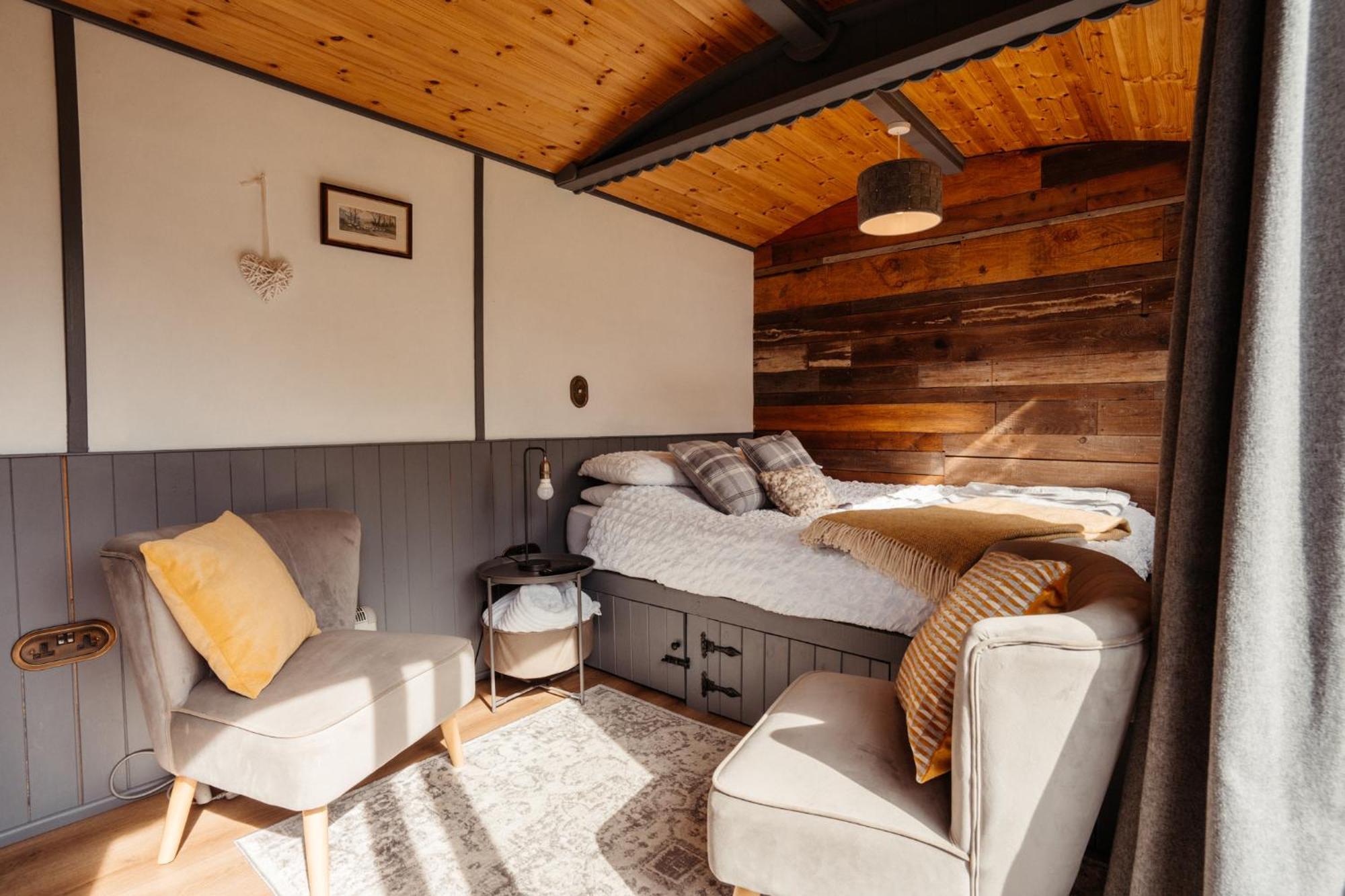 Cefn Crib Cabins 马汉莱斯 外观 照片